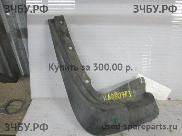 Saab 9-3 (1) Брызговик передний левый