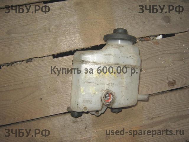 Toyota Camry 5 (V30) Бачок главного тормозного цилиндра