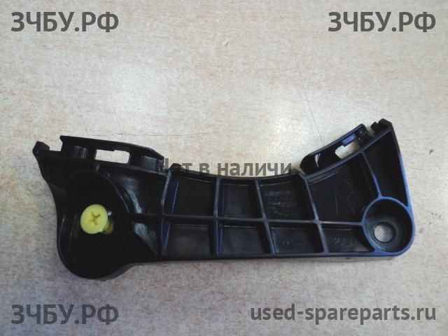 Toyota RAV 4 (3) Кронштейн бампера передний