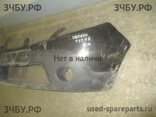 Renault Sandero 1 Бампер передний