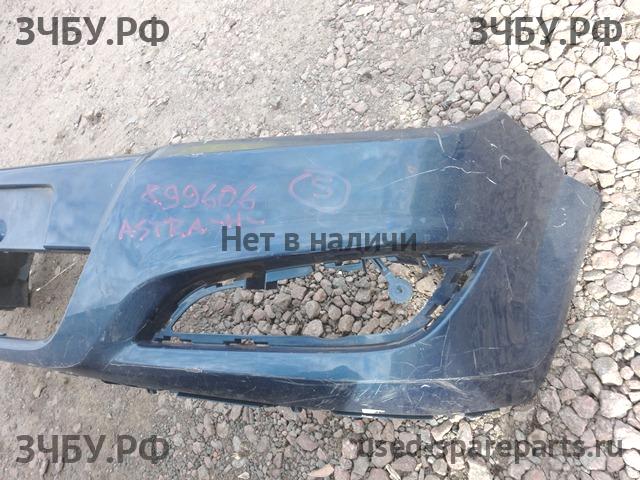 Opel Astra H Бампер передний