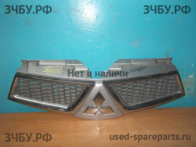 Mitsubishi L200 (4)[KB] Решетка радиатора