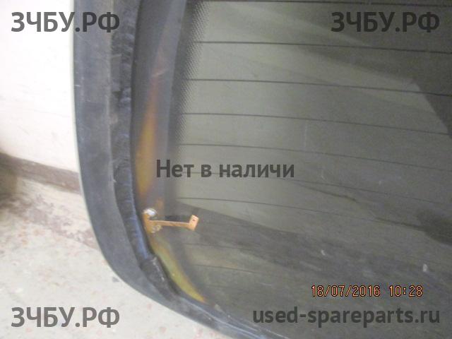 Peugeot 307 Стекло заднее