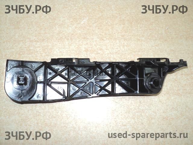 Toyota RAV 4 (3) Кронштейн бампера передний