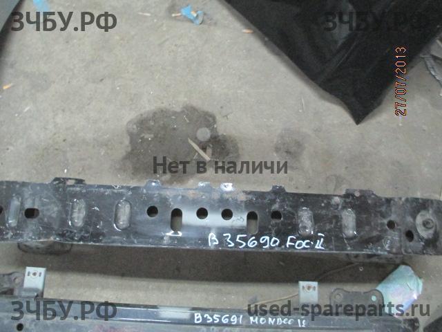 Ford Focus 2 Усилитель бампера передний