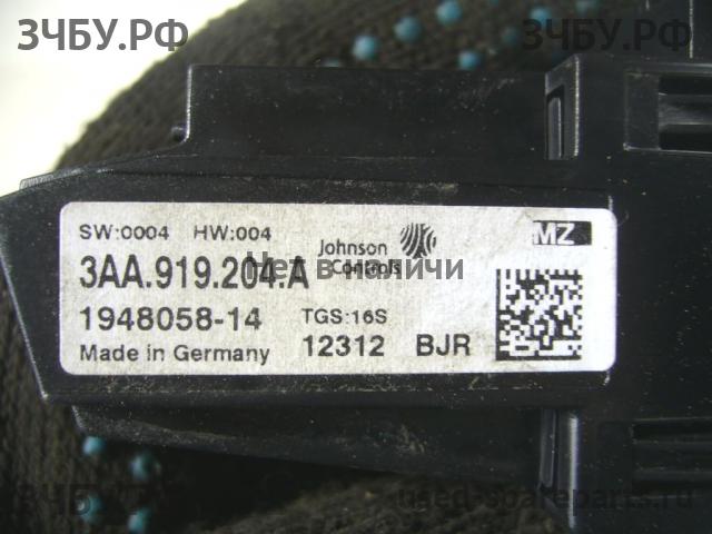 Volkswagen Passat B7 Часы