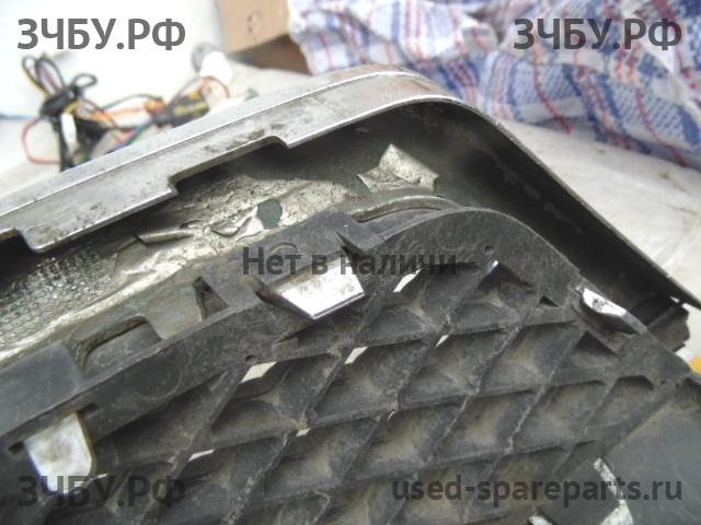 Ford Focus 2 Решетка радиатора