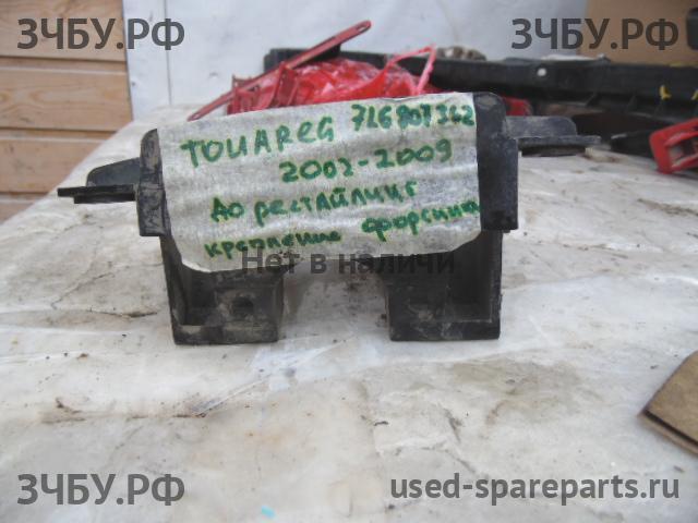 Volkswagen Touareg 1 Кронштейн
