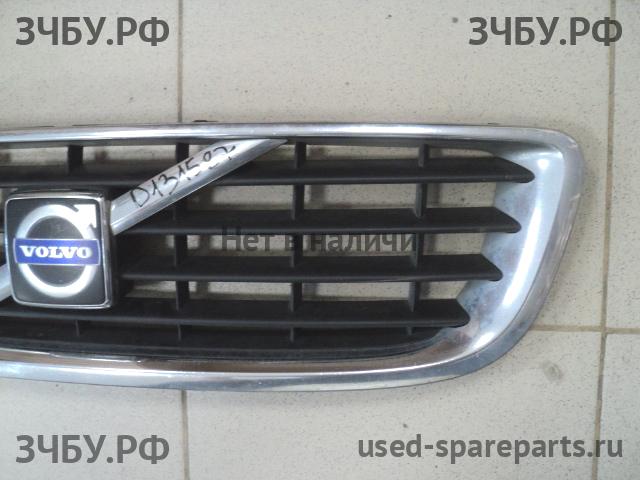 Volvo S40 (3) Решетка радиатора