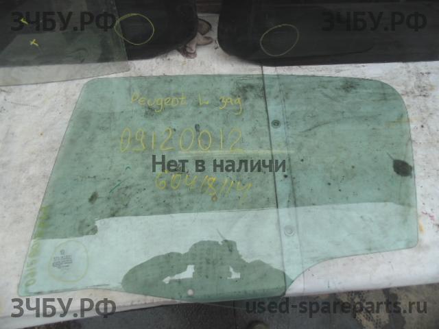 Peugeot 307 Стекло двери задней левой