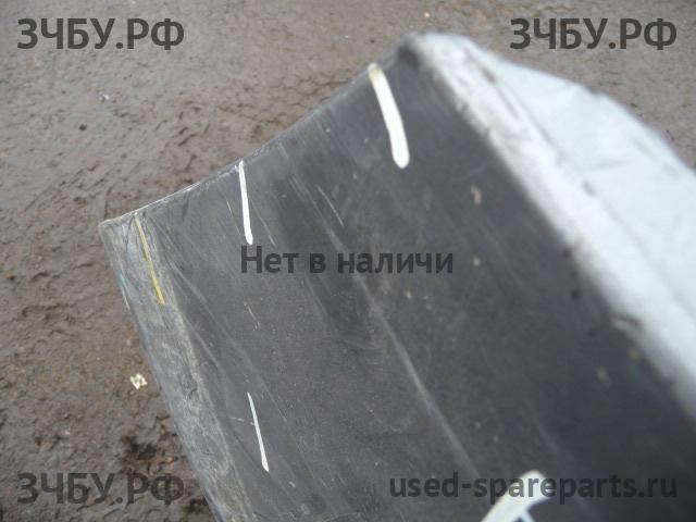 Volkswagen Golf 5 Бампер задний