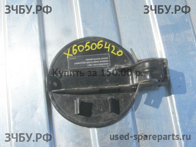 Saab 9-3 (1) Лючок бензобака
