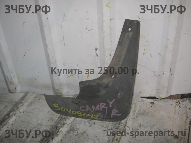 Toyota Camry 5 (V30) Брызговик задний правый