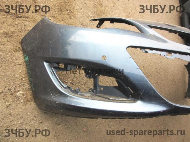 Opel Astra J Бампер передний