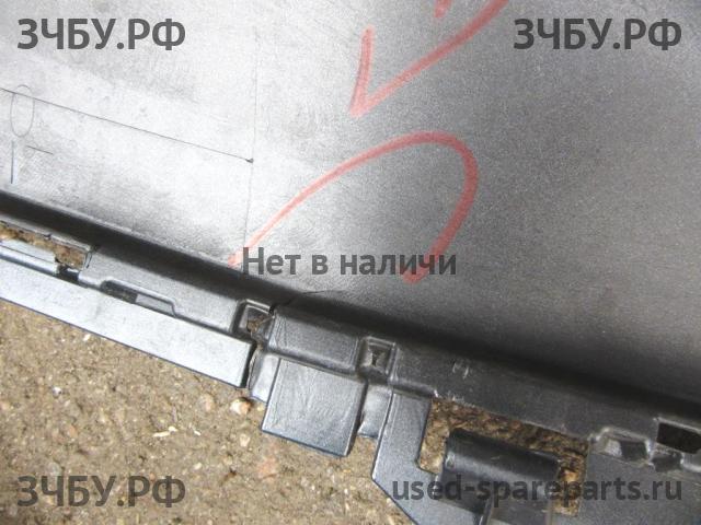 Opel Astra J Бампер передний