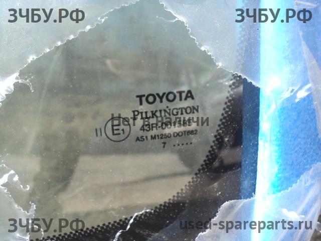 Toyota Avensis 1 Стекло лобовое (ветровое)