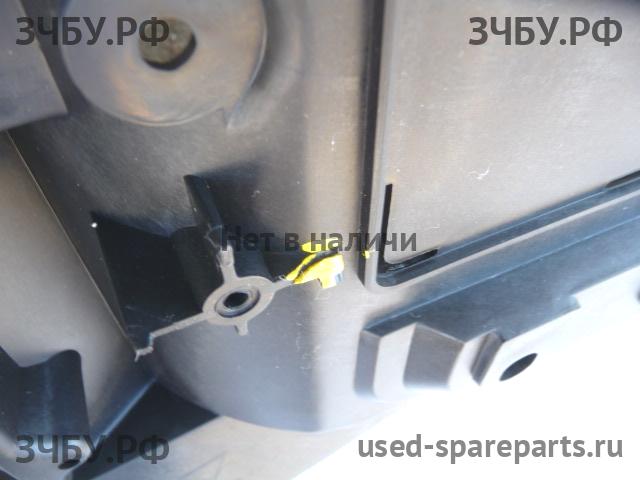 Citroen C4 (1) Панель передняя (телевизор)