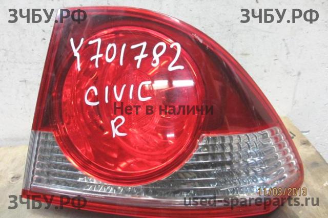 Honda Civic 8 (4D) Фонарь правый
