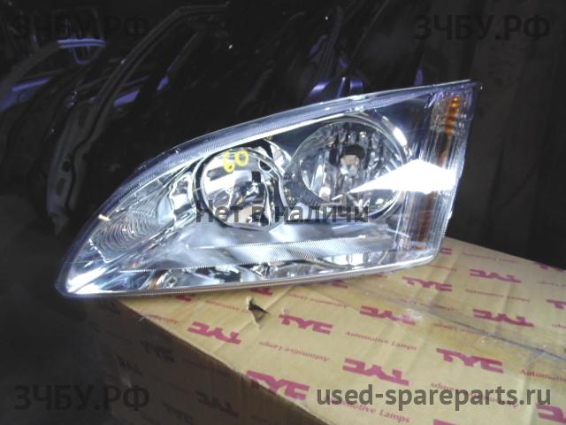 Ford Focus 2 Фара левая