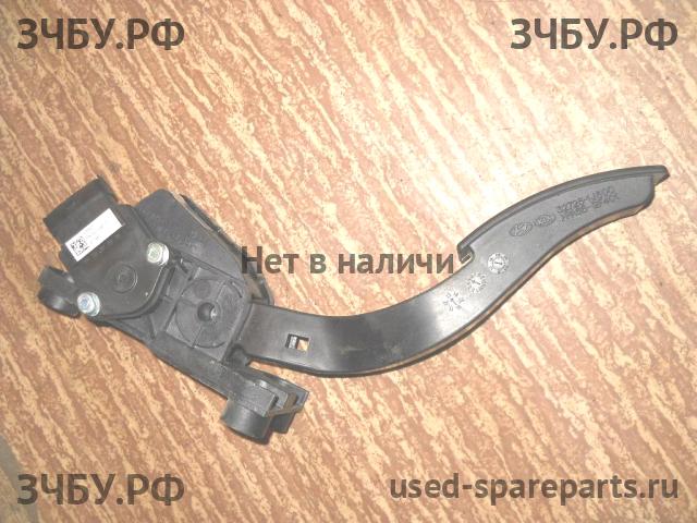 KIA Rio 3 Педаль газа