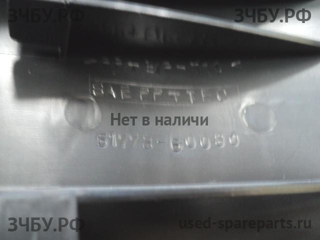 Toyota Land Cruiser 100 Подножка