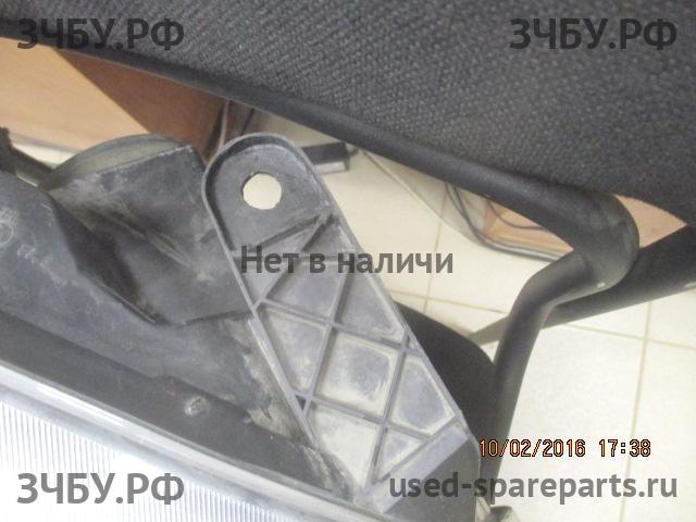 Nissan Qashqai (J10) Фара правая