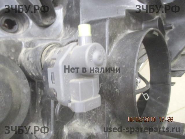 Nissan Qashqai (J10) Фара правая