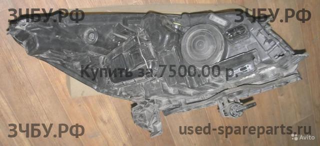 Ford Kuga 2 Фара левая