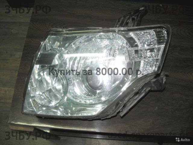 Mitsubishi Pajero/Montero 4 Фара левая