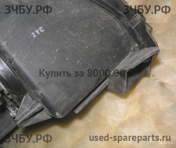 Mitsubishi Pajero/Montero 4 Фара левая