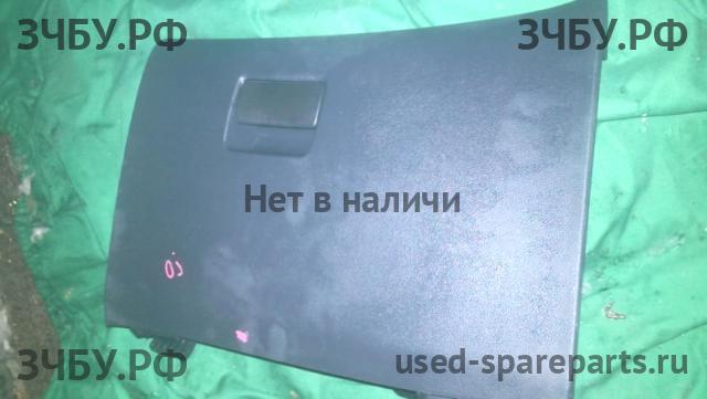 Opel Astra J Бардачок