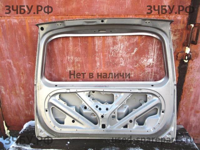 Toyota BB (1) Дверь багажника