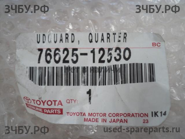 Toyota Corolla (E14 - E15) Брызговик задний правый