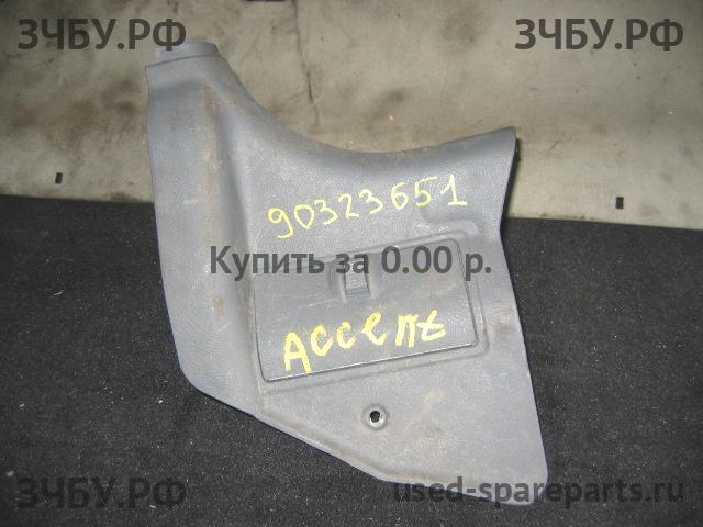 Hyundai Accent 2 Пластик салона