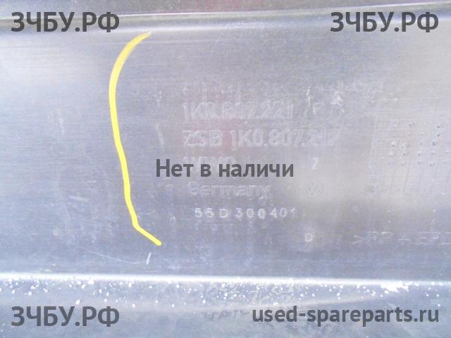 Volkswagen Golf 5 Бампер передний