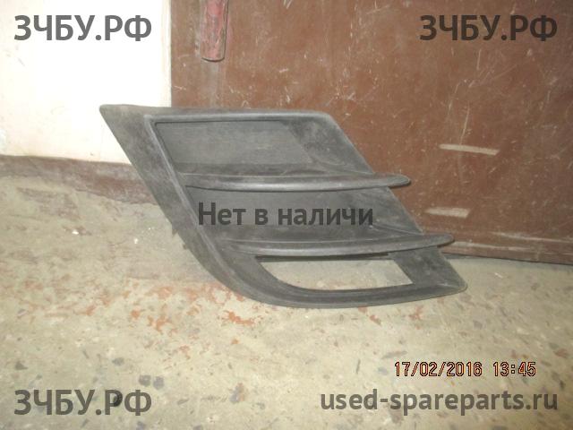 Mazda 3 [BL] Рамка противотуманной фары правой