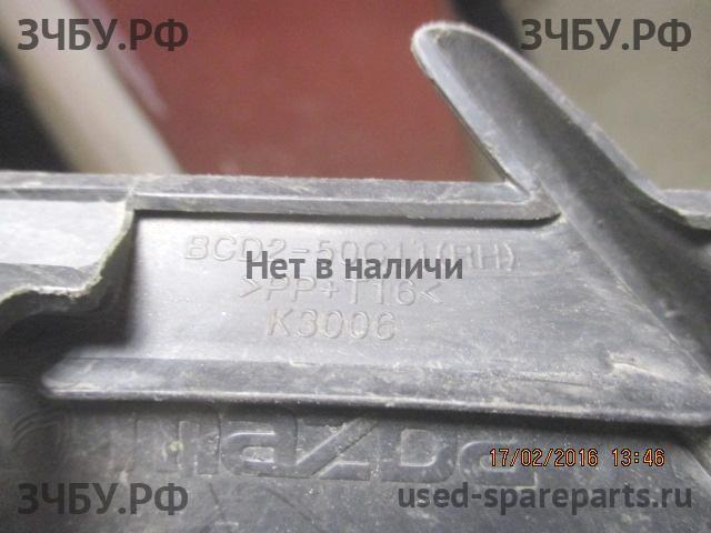 Mazda 3 [BL] Рамка противотуманной фары правой