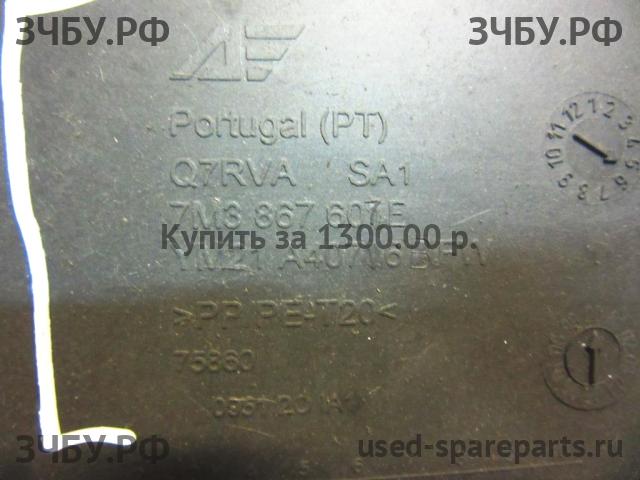 Volkswagen Sharan 2 Обшивка двери багажника