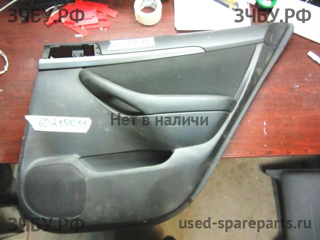 Toyota Avensis 2 Обшивка двери задней правой