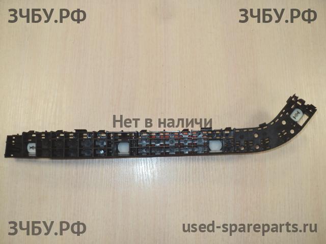 Honda CR-V 3 Кронштейн бампера задний