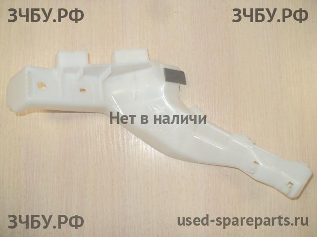 Suzuki Swift 2 Кронштейн бампера задний