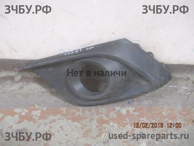 Mazda 3 [BM/BN] Рамка противотуманной фары левой