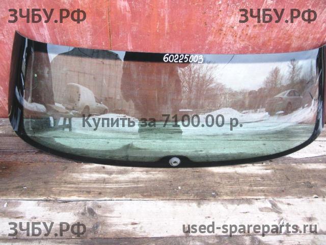 Volkswagen Passat B6 Стекло заднее