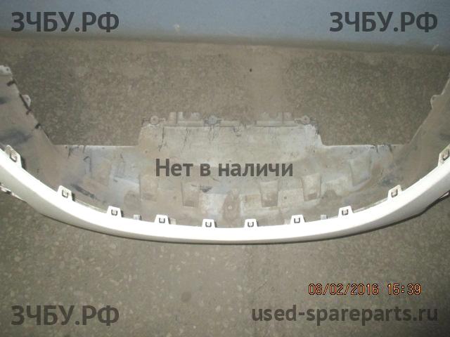 Opel Zafira C Бампер передний