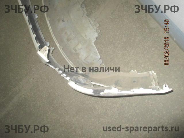 Opel Zafira C Бампер передний