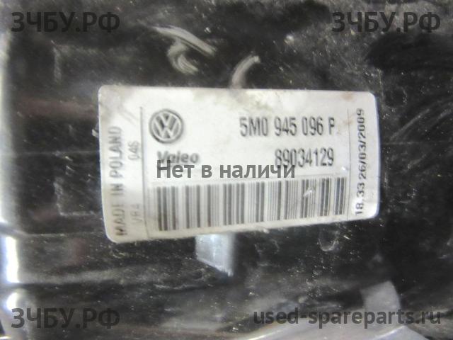 Volkswagen Golf 5 Plus Фонарь правый