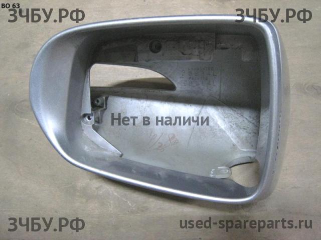 Honda Civic 8 (4D) Корпус зеркала левого