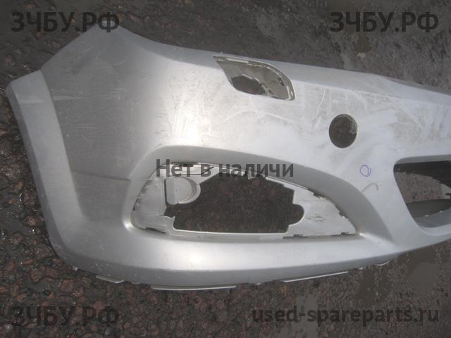 Opel Astra H Бампер передний