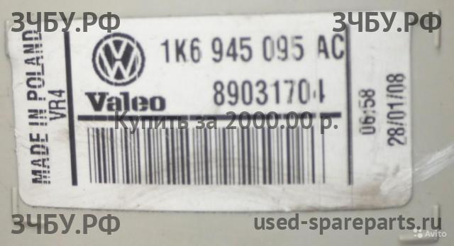 Volkswagen Golf 5 Фонарь левый