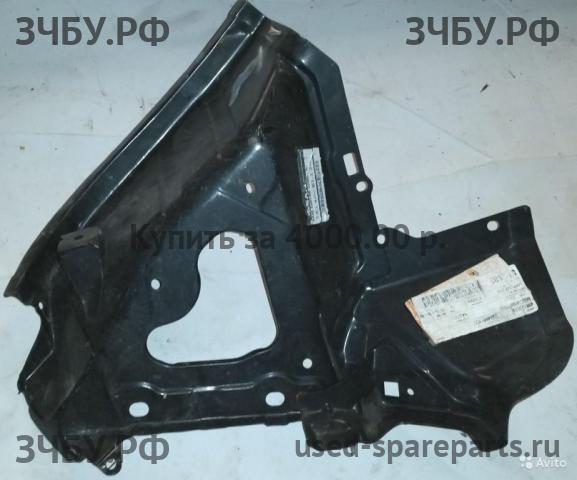 Nissan Tiida 1 Панель задняя